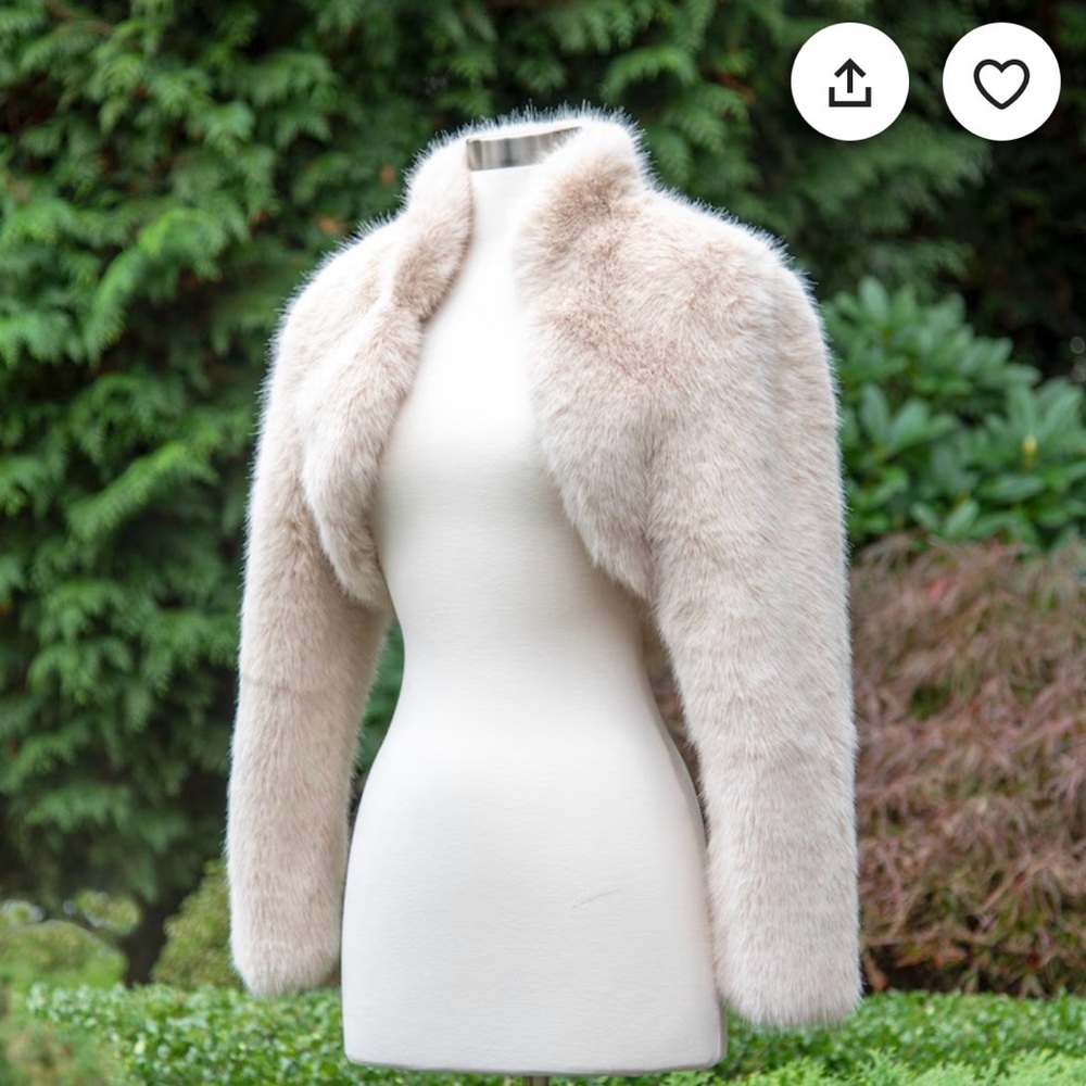 Elegant Cream Faux Fur Jacket